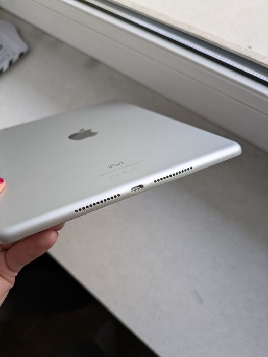 iPad 7 generacji 10.2 32 GB srebrny + Apple Pencil