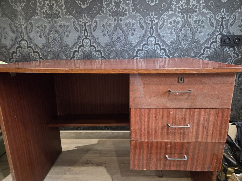 Продаються вживані меблі