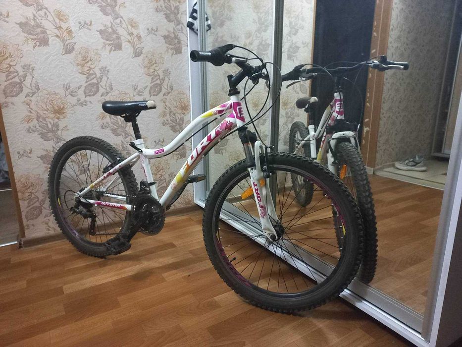 Велосипед для дівчинки