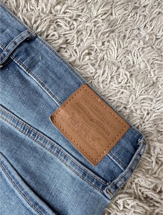 Джинси Levi’s світлі скінні