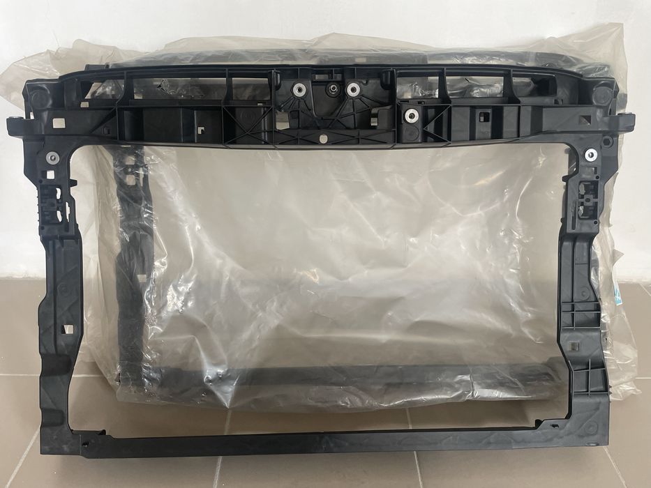 Vw jetta панель передняя (телевизор)