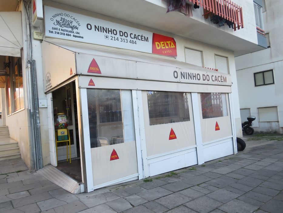 Café/Pastelaria com Jogos Santa Casa