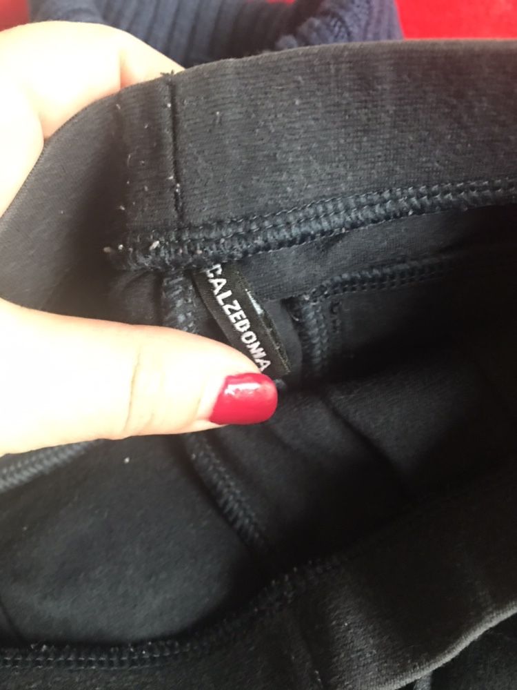 Camisola de menina mayoral e oferta de leggins calzedonia, 5 anos Tarouca E  Dálvares • OLX Portugal