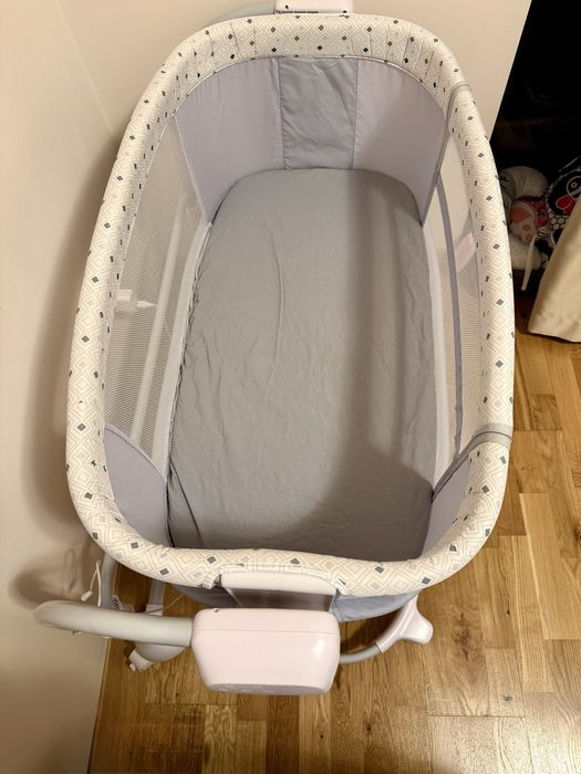 Приставне ліжко Mastela з автозаколисуванням 8601