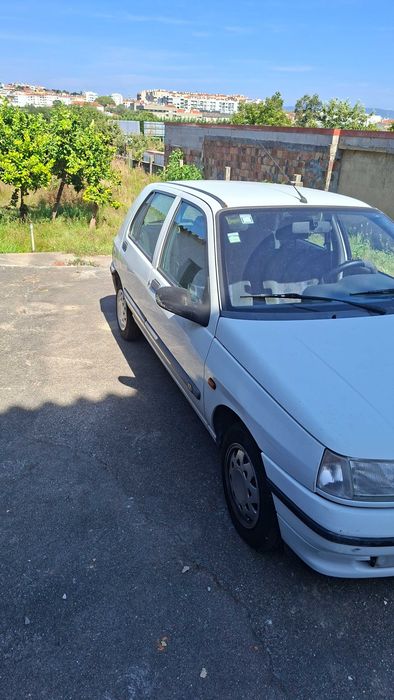 Renault Clio 1200 Gasolina com 104.206km