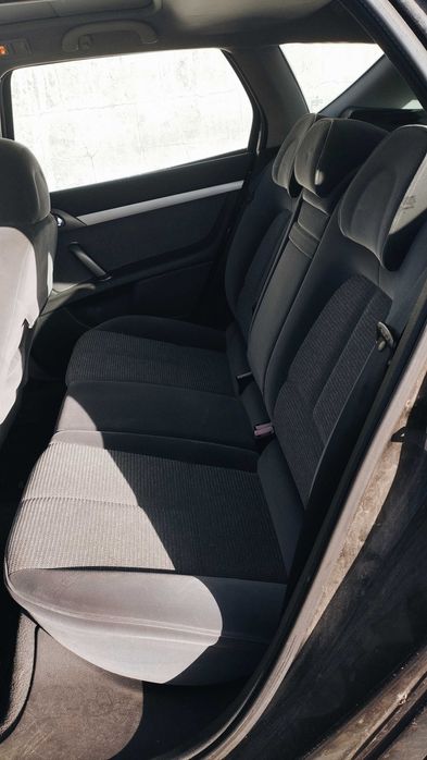 Peugeot 407 sw limousine — photo 3