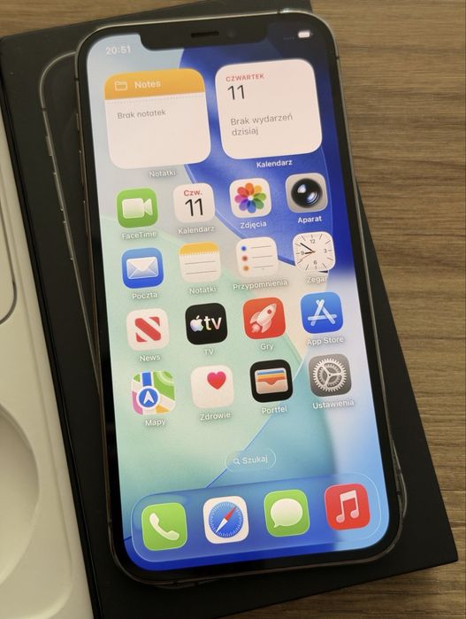Iphone 12pro w kolorze szarym