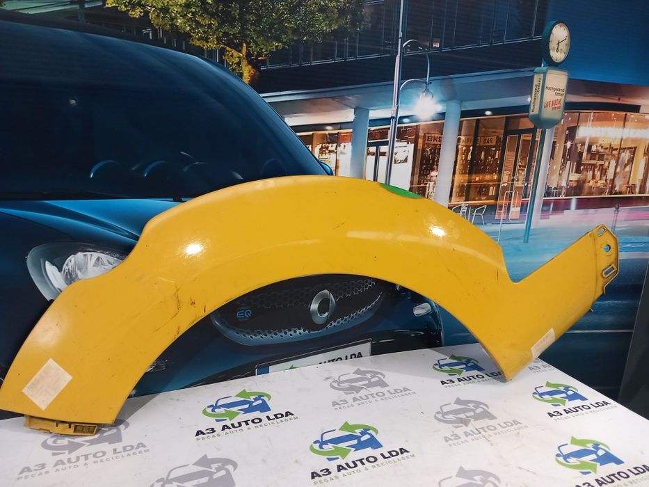 Abaixo do guarda lamas trás direito e esquerdo Renault Megane 3 coupé