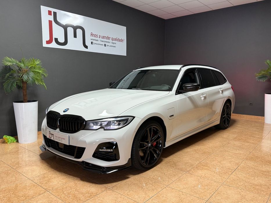 BMW 330 e Pack Desportivo M Auto