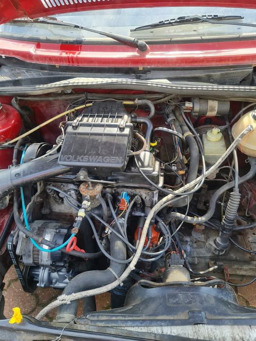 Golf ll 90r 1,6 benzyna