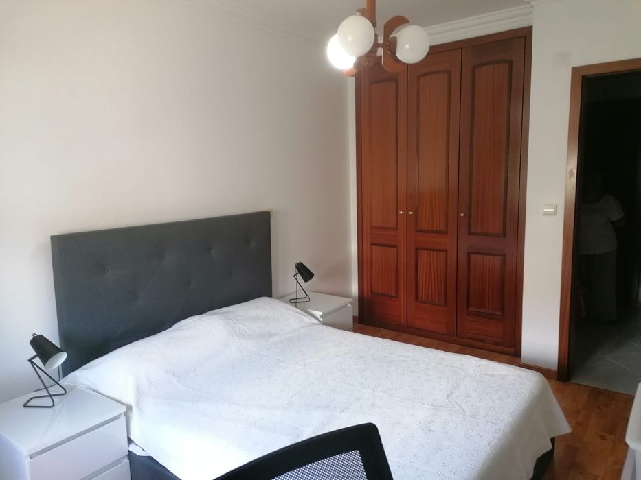 Apartamento T2 à venda na Avenida Humberto Delgado, 1º andar