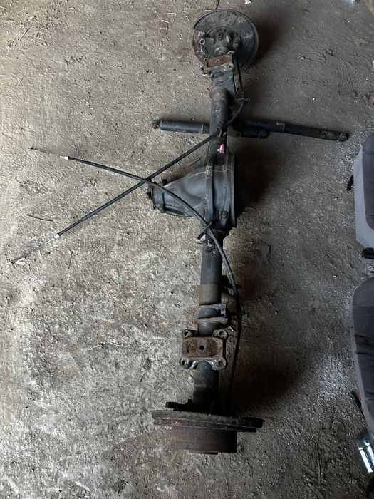 Задній міст на мерседес спрінтер 906