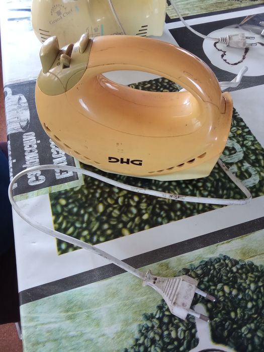 2 batedeiras a funcionar bem