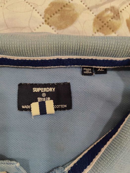 Polo Superdry tam. XL em ótimo estado
