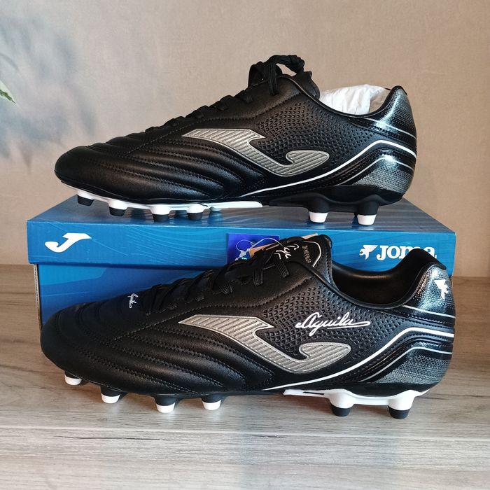 Buty piłkarskie korki Joma aguila 2401