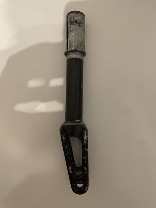 Widelec striker bgseakk