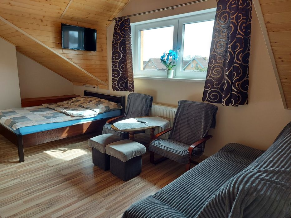 Pokoje gościnne Max Kołobrzeg ( nad morzem; noclegi; kwatery; wczasy;)