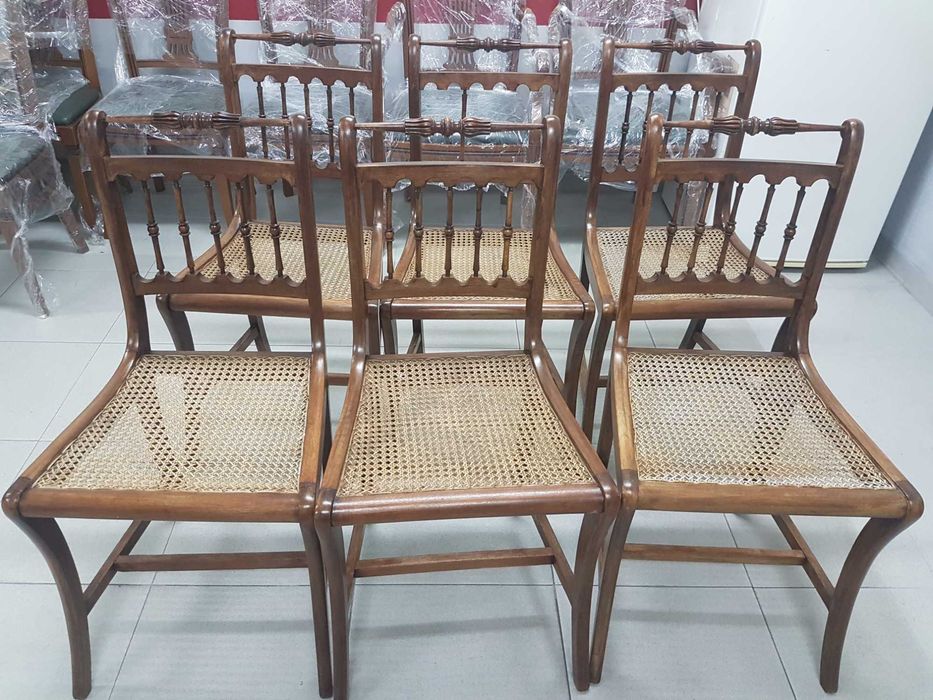 Conjunto 6 Cadeiras Antigas com Assento em Palhinha - Total 150 euros