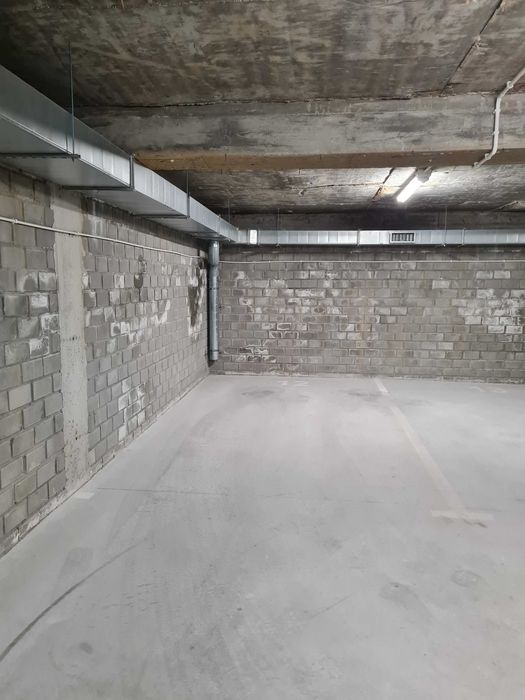 Miejsce garażowe Tessaro 8