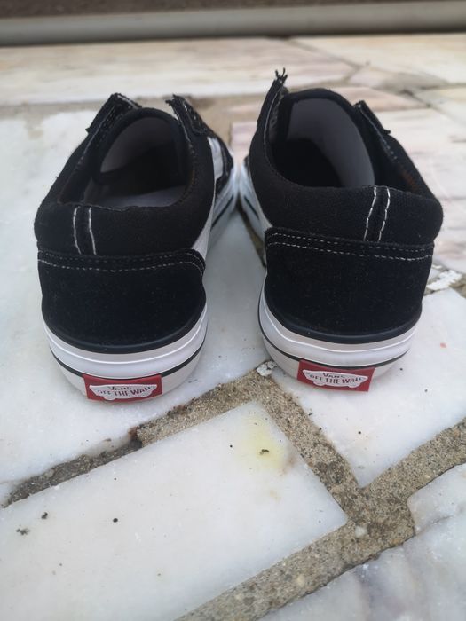 Ténis pretos da Vans Tam. 36