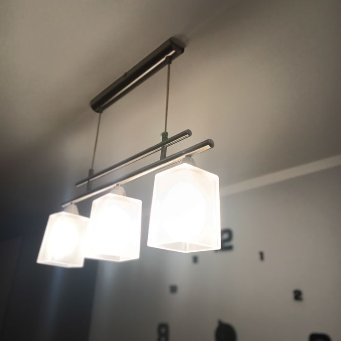 Sprzedam żyrandole x 1
