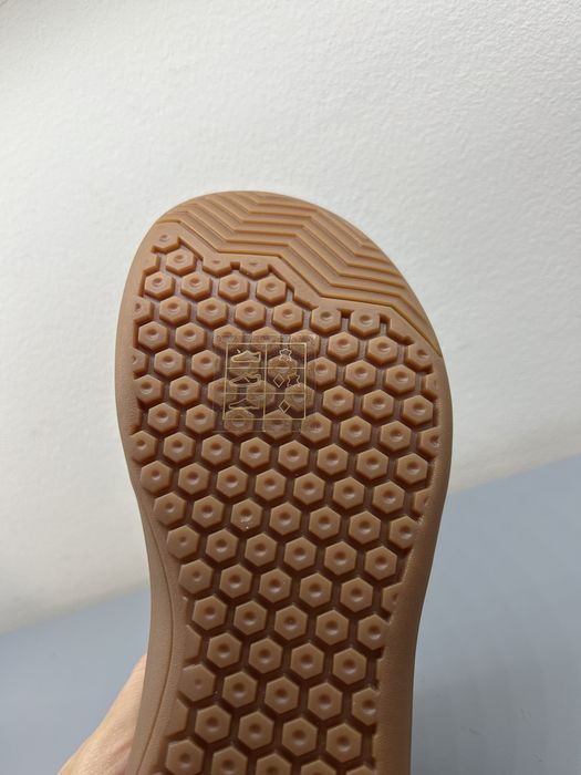 Nowe trampki w stylu barefoot