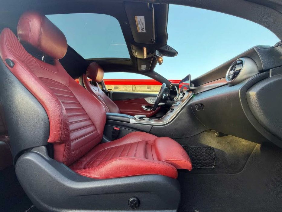 Mercedes-Benz C-Class C 300      2019