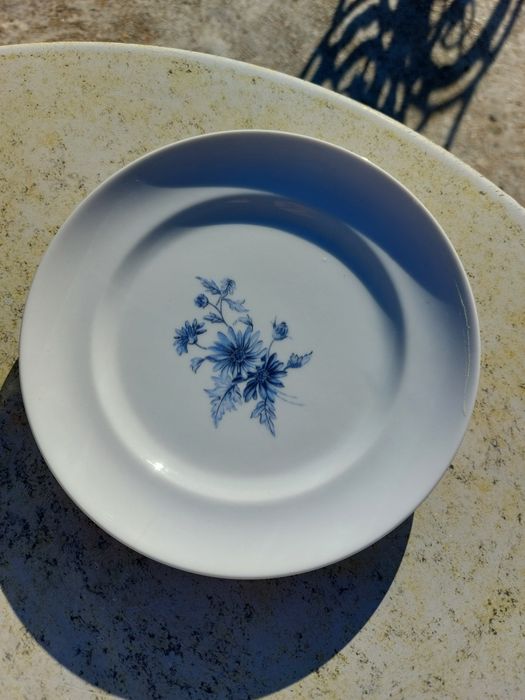 Pratos diversos faiança portuguesesa