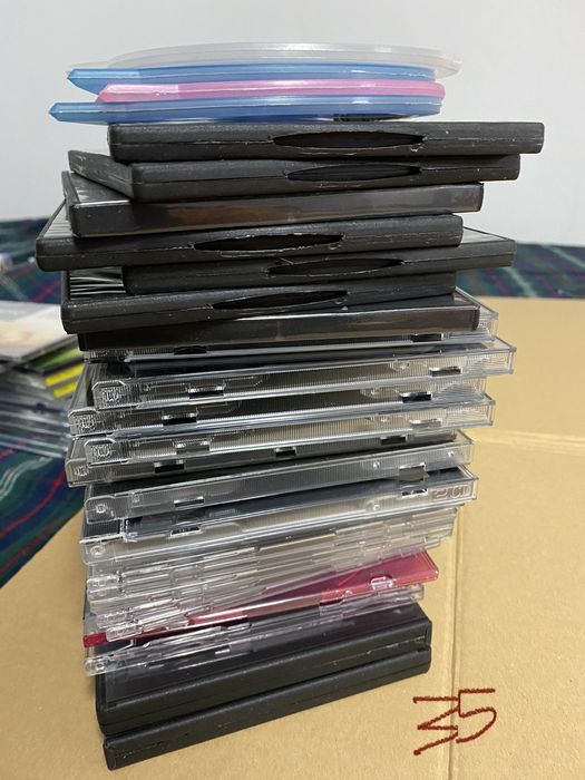 CDs, DVDs, and boxes64584477505410122