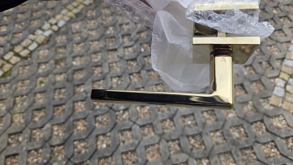 Klamki złote APRILE Hosta, 7 kompletów + 2 rozet WC