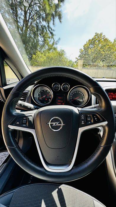 Opel Astra J 1.4 Cosmo