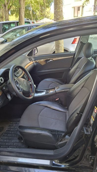 Mercedes-Benz E220 CDI Automático NOVO PREÇO!(Sedan) 2004