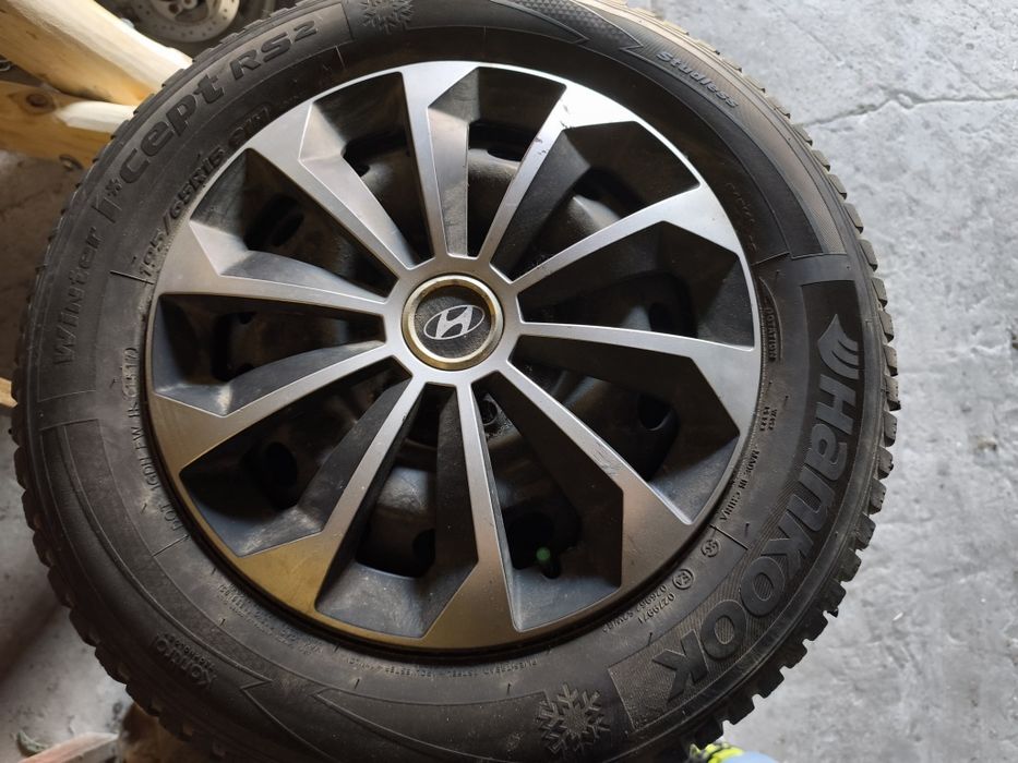 Felgi stalowe z kołpakami do Hyundai R15