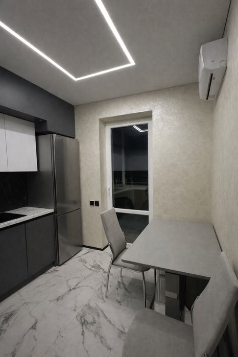 Євро-двокімнатна квартира з дизайнерським ремонтом — ЖК «Гідропарк»