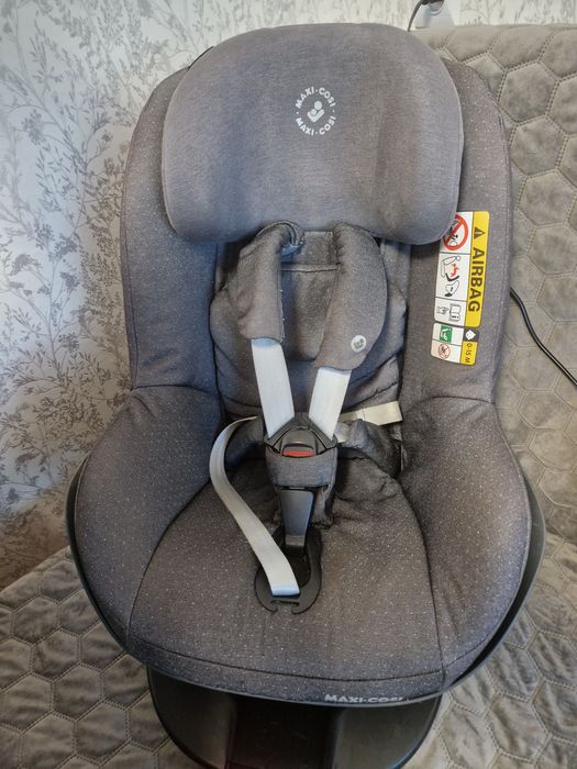 Foteliki maxi cosi pearl pro z bazą