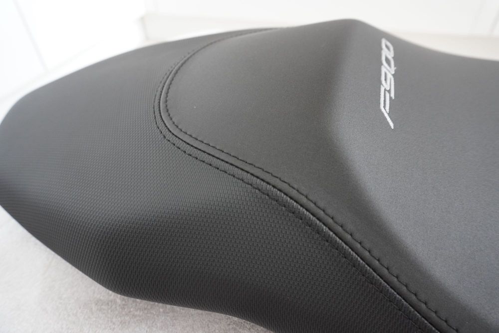 Сидіння / Крісло для мотоцикла BMW F900R / F900XR / K83