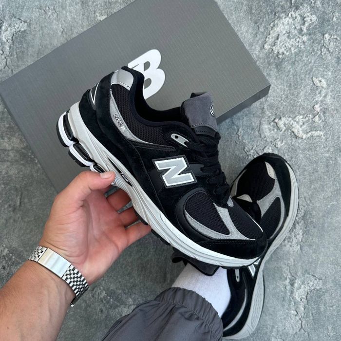 Кросівки чоловічі New Balance 2002R Натуральна замша