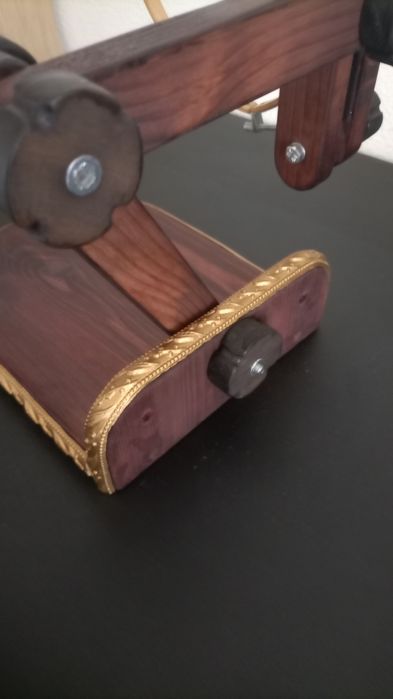 Suporte/bastidor para aros de bordar