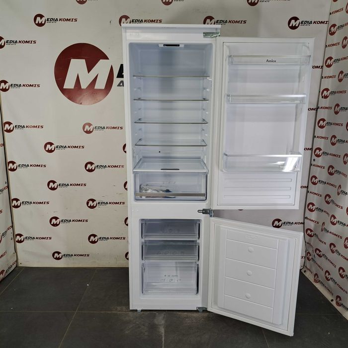 Lodówka Amica EKGCS 387 921 (2lata gwar)Klasa E / 176,9 cm wys/270 l