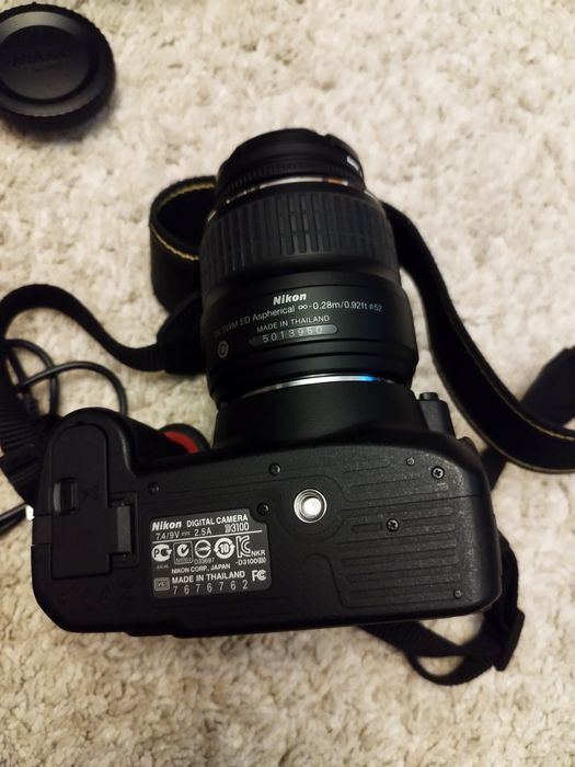 Nikon D3100 + lente extra