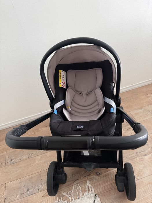Коляска Chicco 3 в 1