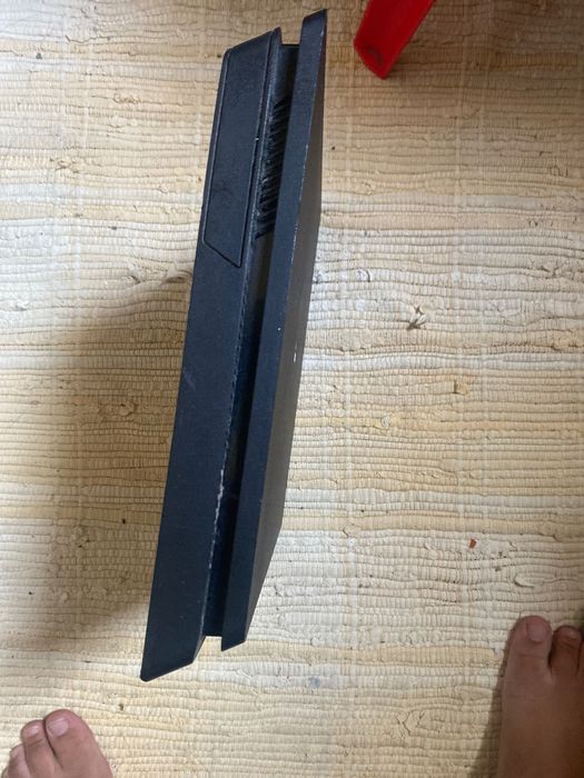 PS4 new condition with one controller and a charging base64552970438275122