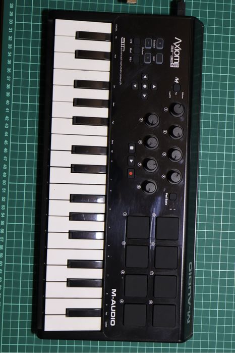 AXIOM AIR 32 sintetizador Dj