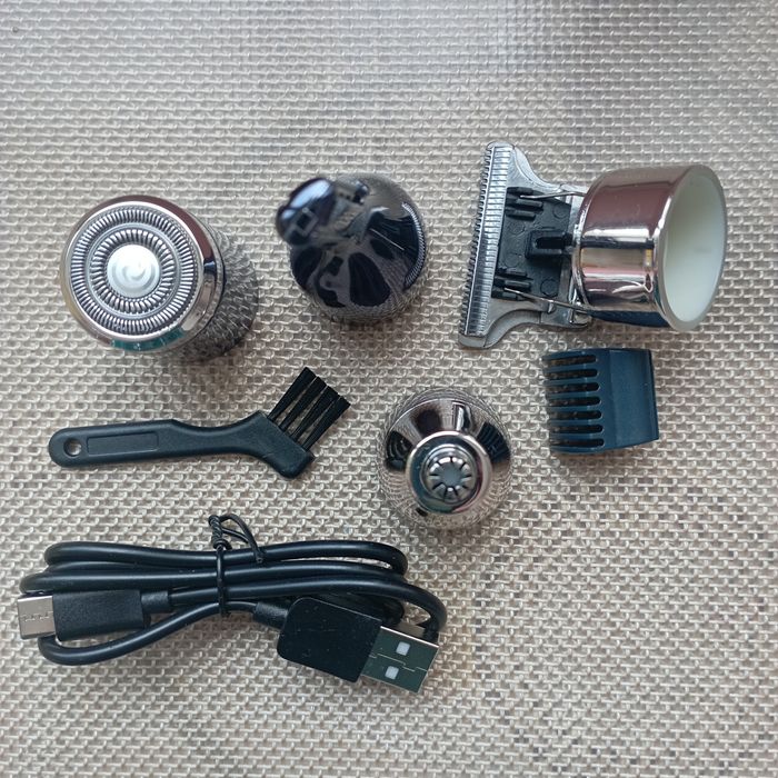 Триммер для бороды и усов