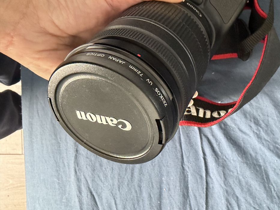 Canon EOS 60D + об’єктив EF-S 18-200mm f/3.5-5.6 IS