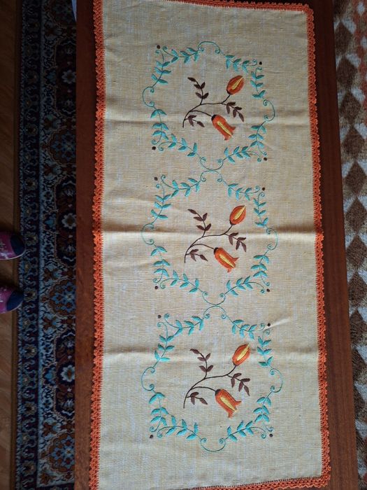 PRL bieżnik haftowany ręcznie