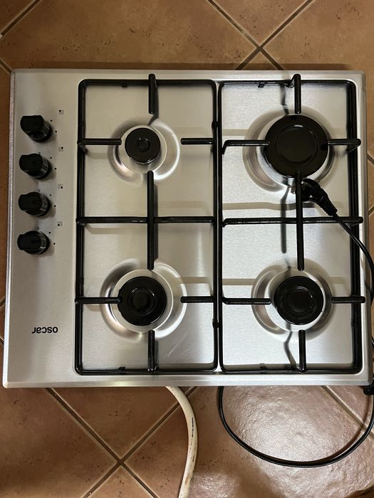 Vendo fogão a gás semi novo
