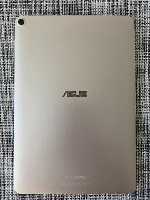 Планшет Asus ZenPad 3S 10 9.7" 2K + чохол з Bluetooth-клавіатурою