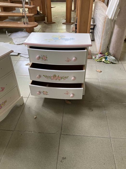 Продам тумбу в дитячу кімнату