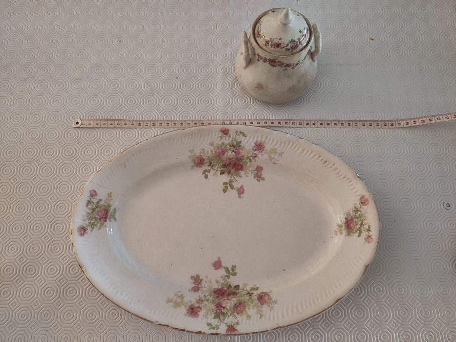 Conjunto Sacavém flores rosa - prato, travessa e caixa bomboniere